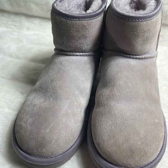 UGG Classic Mini crystal bow bling light gray suede boots size 6 - Picture 3 of 13